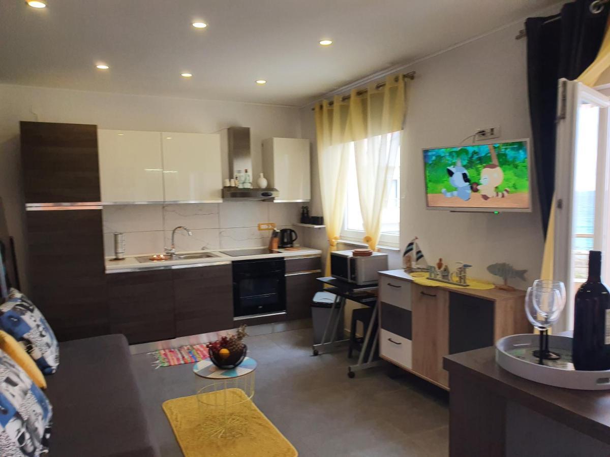Apartment Pikulo Novalja Luaran gambar