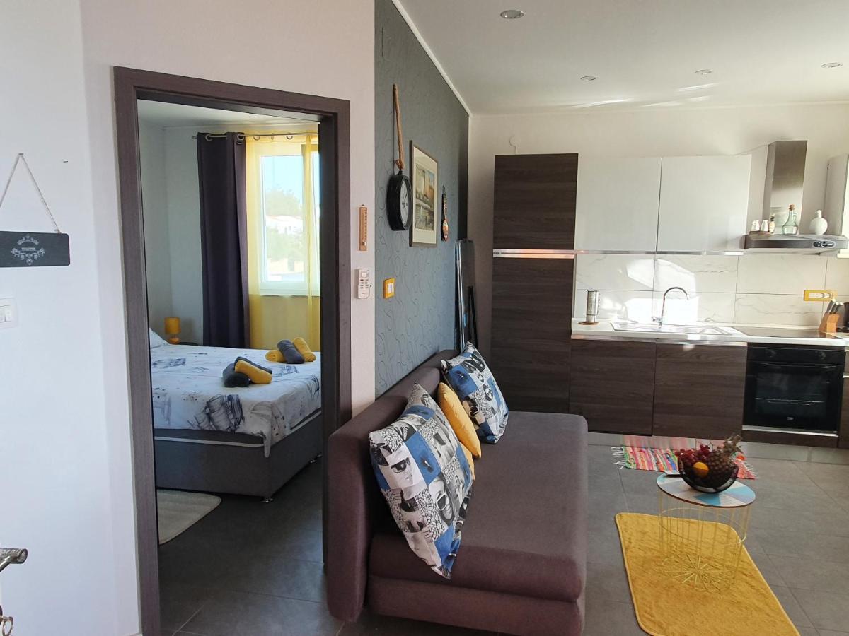 Apartment Pikulo Novalja Luaran gambar
